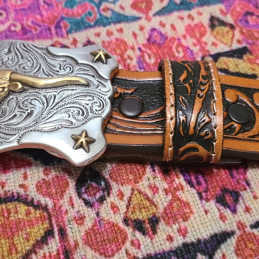 Western Bullhead Belt Buckle and Leather Strap